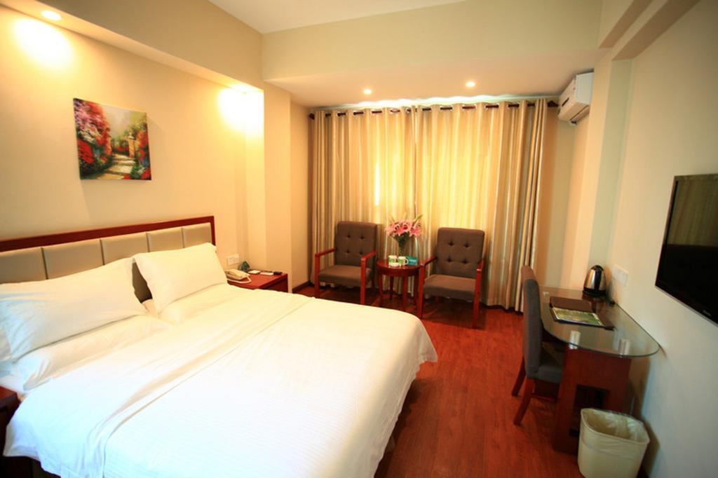 Greentree Inn Sanya He Ping Street Hotel Rom bilde