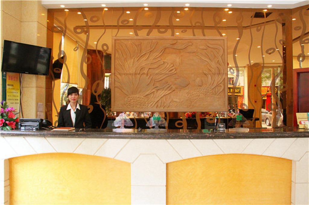 Greentree Inn Sanya He Ping Street Hotel Eksteriør bilde