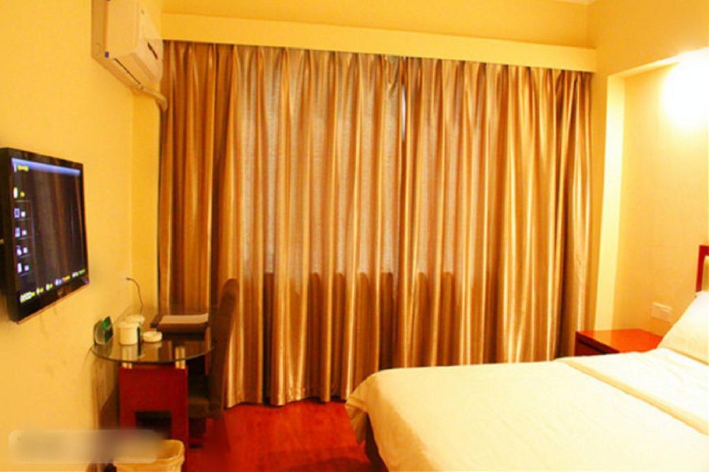 Greentree Inn Sanya He Ping Street Hotel Rom bilde